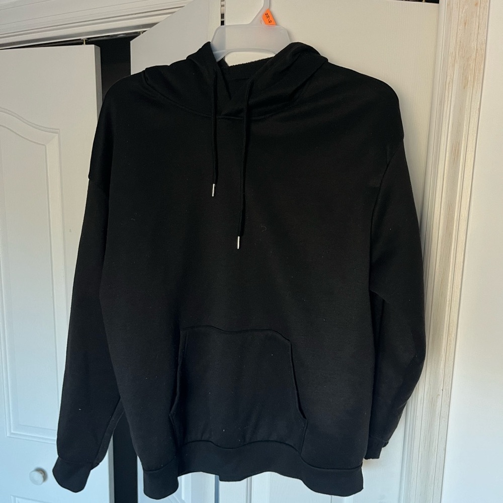 Black hoodie sweatshirt